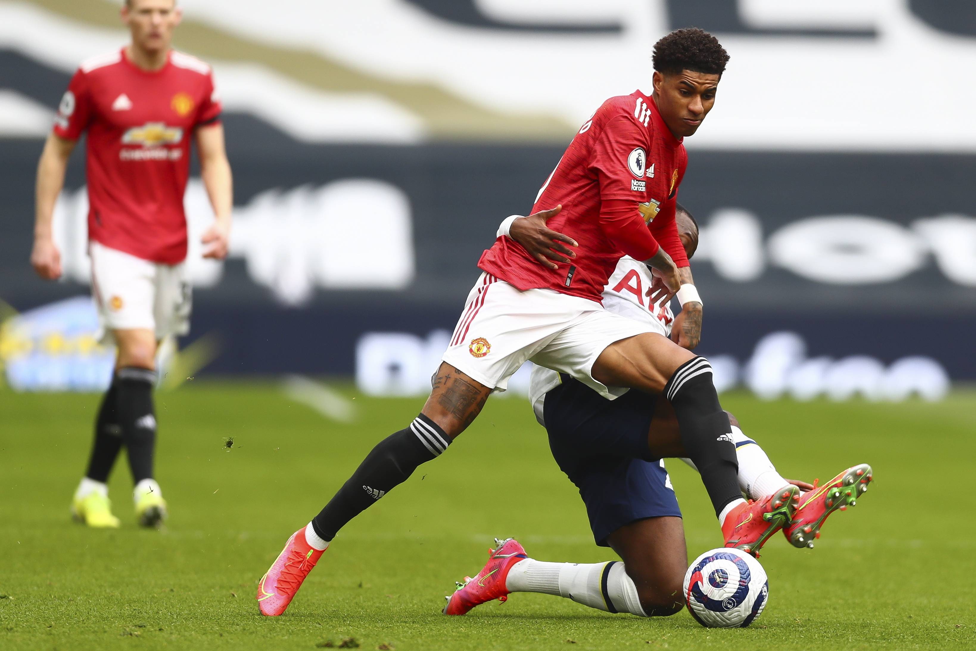 红牌的事件 红牌的事件